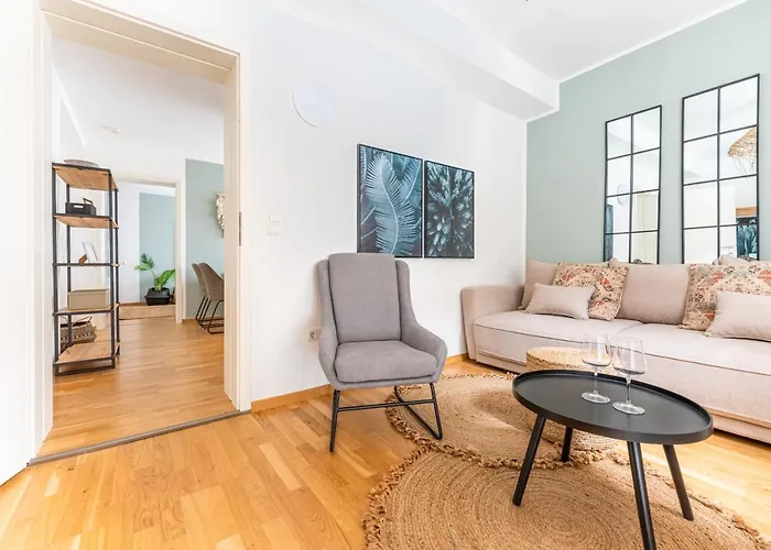 Revliving Forest Hill Krems-stein Inklusive Parkplatz דירה